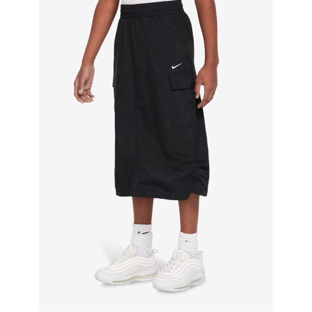 NWT Girls Nike Sty Star Woven Skirt in Black - Size Medium